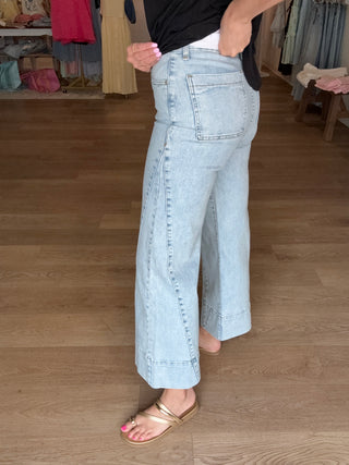 Seam Detailed Denim Cropped Flare Jean