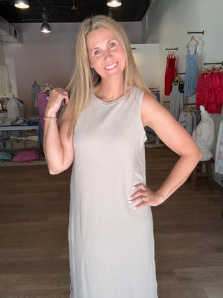 Taupe color round neck maxi cloudy knit dress