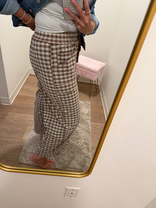 Brown gingham ankle barrel pant