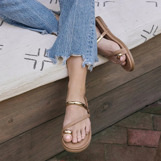 The HILARI toe ring sandal